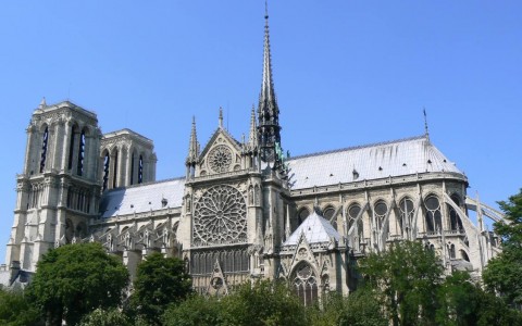 Notre-Dame-de-Paris_Test_De_Nationalite_Francaise